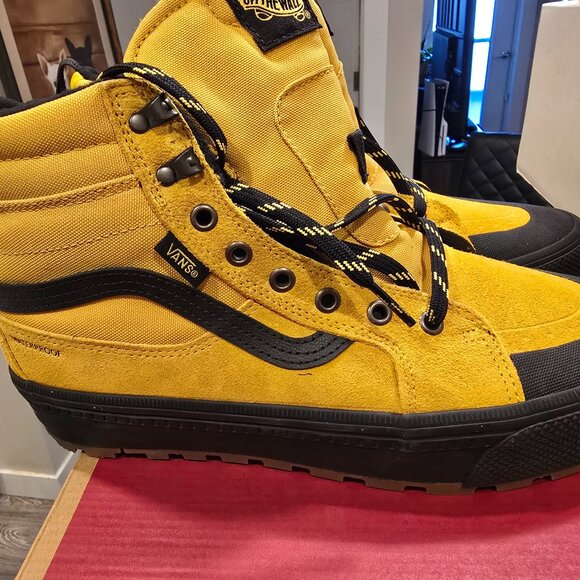 Vans Sk8-Hi MTE DR Waterproof BRUCE LEE RARE Yellow / Black VN000DAQYLB Sz 10.5 - Picture 9 of 14